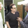 Kofi Annan (g) et Bono (ctre)