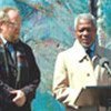 Kofi Annan and Wolfgang Thierse at ceremony, Wall in background