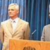 Kofi Annan introduces Sergio Vieira de Mello