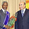 Kofi Annan with Kyrgyz President Askar Akayev