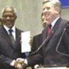 Kofi Annan with European Parliament President Pat Cox