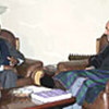 Annan with Hamid Karzai on visit to Kabul (file photo)