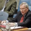 B. Lynn Pascoe briefs Security Council