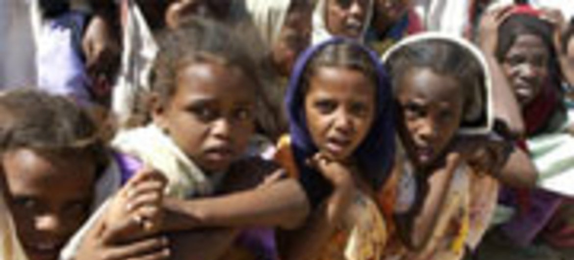 厄立特里亚年幼难民。