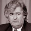 L'ex-chef politique des Serbes de Bosnie, Radovan Karadzic, poursuivi pour crimes de guerre et génocide
