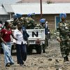 Des casques bleus de la MONUC en patrouille en RD Congo.