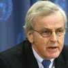 John Holmes, Under-Secretary-General for Humanitarian Affairs and Emergency Relief Coordinator, addresses press conference