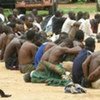 Miembros de Boko Haram son detenidos en Maiduguri, Nigeria. Foto: Aminu Abukakar/IRIN