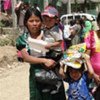 Des femmes guatemaltèques avec leurs enfants.