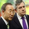 Secretary-General Ban Ki-moon (left) and UK Prime Minister Gordon Brown address media in Copenhagen