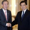 Secretary-General Ban Ki-moon (lef) meeting with President Hu Jintao of China [File Photo]