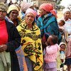 Des femmes et des enfants au Lesotho.