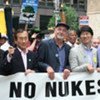 Des manifestants contre les armes nucléaires.