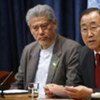 Secretary-General Ban Ki-moon (right) and Jomo Kwame Sundaram at press briefing launching the report