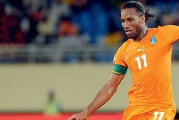 Jogador marfinense, Didier Drogba é o novo embaixador da Boa Vontade para o Esporte e a Saúde da OMS