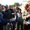 Refugees agency chief António Guterres (left) visits displaced Iraqi families in Um Al-Baneen camp in Baghdad