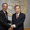 Secretary-General Ban Ki-moon (right) and President Álvaro Colom of Guatemala