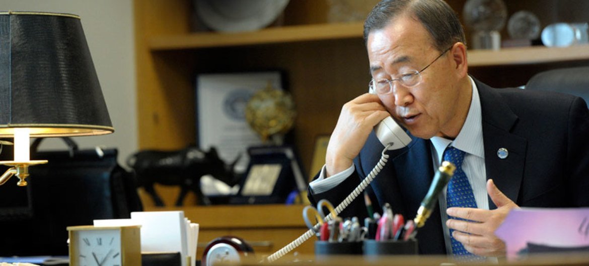 Secretary-General Ban Ki-moon speaks on the telephone to Syrian President Bashar al-Assad (file photo).