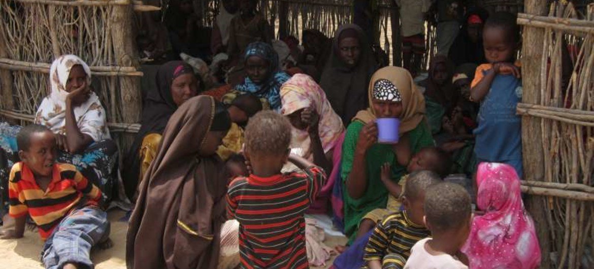 Internally displaced Somalis at a feeding centre in Dobley, Lower Juba region