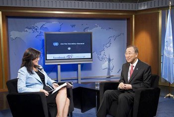 Secretary-General Ban Ki-moon (right) answers questions from social media users around the world. Moderator is JuJu Chang of ABC News