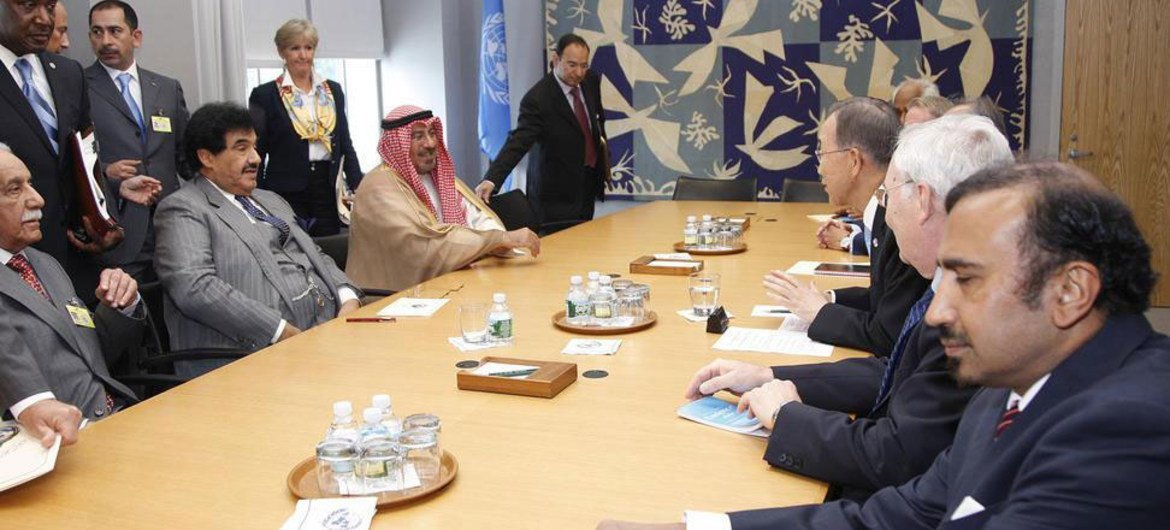 Secretary-General Ban Ki-moon (third from right) meets with Kuwait's Prime Minister Sheikh Naser Al-Mohammad Al-Ahmad Al-Sabah (seated second from left)
