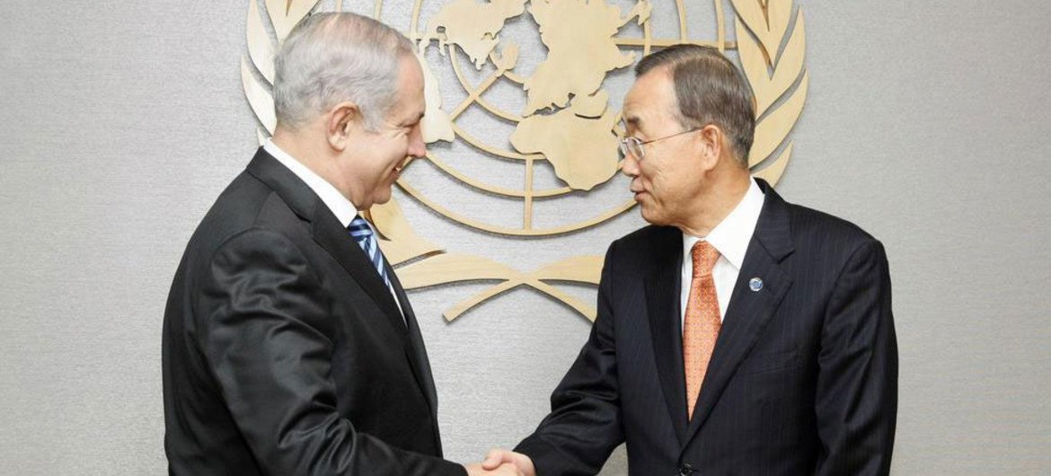 Secretary-General Ban Ki-moon (right) and Prime Minister Benjamin Netanyahu of Israel