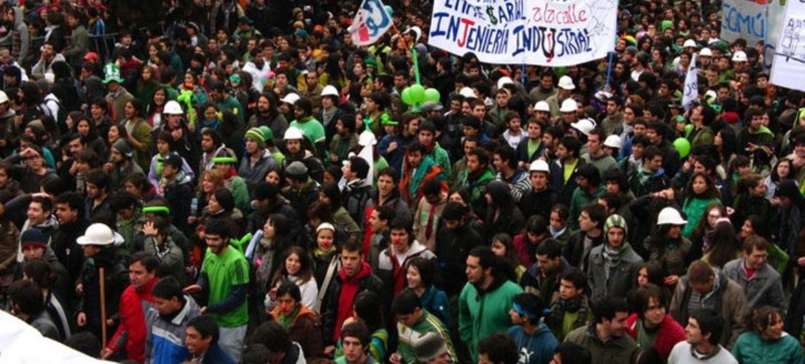 Chilean students during demonstration.