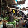 Un marché aux légumes à Phnom Penh, la capitale du Cambodge.