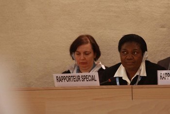 Special Rapporteur on the situation of human rights defenders Margaret Sekaggya (right)