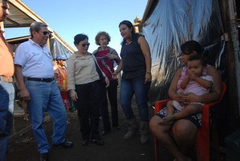 Assistant Secretary-General Catherine Bragg (second left) visiting flood-affected areas of Nicaragua