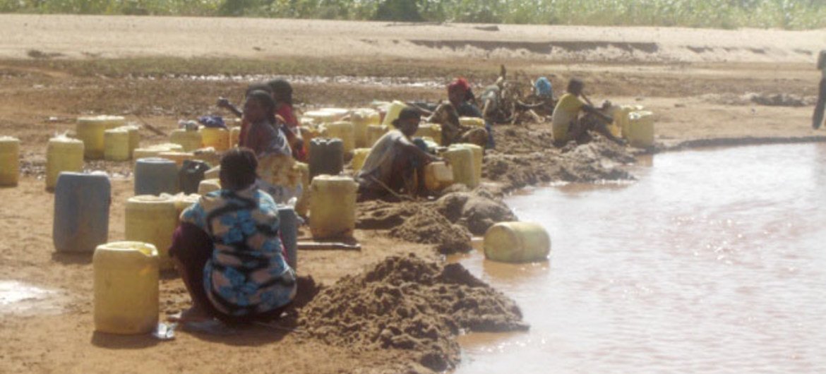 The use of untreated water is a major cause of acute watery diarrhoea