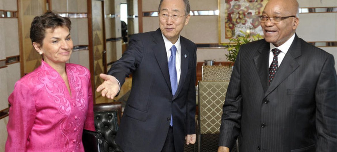 Secretary-General Ban Ki-moon (centre) with Jacob Zuma (right), President of South Africa, and Christiana Figueres, Executive Secretary of the UN Framework Convention on Climate Change (UNFCCC), in Durban, South Africa