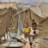 Des enfants dans le camp de déplacés d'Al-Mazrak à Haradh, dans le nord du Yémen. Photo OCHA