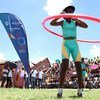 Un concours de hula hoop en Afrique du Sud pour soutenir la lutte contre le VIH/Sida. Ce pays a connu une baisse de 76% de nouvelles infections d'enfants par le virus depuis 2009.Photo ONUSIDA/P. Thekiso