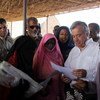 High Commissioner António Guterres with Eritrean and Ethiopian refugees in Shagarab I camp, eastern Sudan.