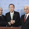 Secretary-General Ban Ki-moon (centre) joins hands with Greek  and Turkish Cypriot Leaders Demetris Christofias (left) and Dervis Eroglu.