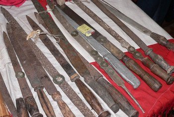 Des couteaux utilisés pour des mutilations génitales au Sierra Leone. Photo IRIN/Bryna Hallam