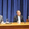 Secretary-General Ban Ki-moon flanked by Rebeca Grynspan of UNDP (right) and Special Adviser Jeffrey Sachs at press conference  on the MDGs.