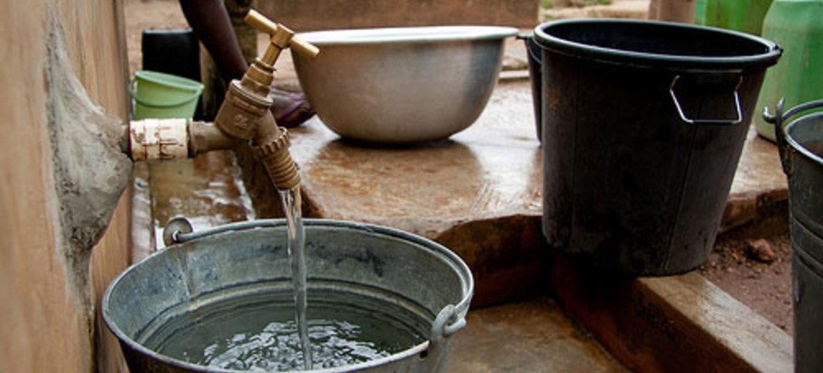 Robinet d'eau potable à Bonsaaso au Ghana.
