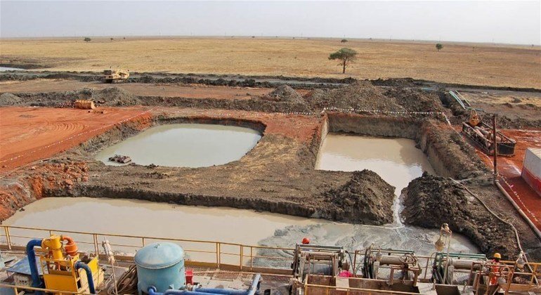 Près de la moitié du pétrole du Soudan est pompé à Heglig. Photo PNUE