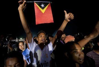Des citoyens du Timor-Leste célèbrebrent l'inauguration du Président Taur Matan et l'anniversaire de l'indépendance de leur pays. Photo MINUT/Martine Perret