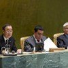 Secretary-General Ban Ki-moon (left) briefs the General Assembly on the situation in Syria.