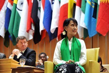 Aung San Suu Kyi, Présidente de la Ligue nationale pour la démocratie au Myanmar, Prix Nobel de la Paix et Ambassadrice mondiale pour la discrimination zéro.