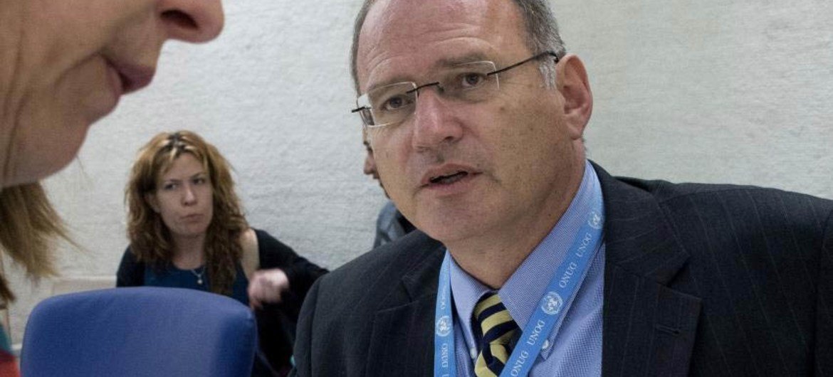 Le Rapporteur spécial de l'ONU sur les exécutions extrajudiciaires, Christof Heyns. Photo ONU/Jean-Marc Ferré