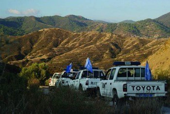 联合国驻塞浦路斯维和部队正在巡逻。