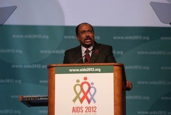 Le Directeur exécutif de l'ONUSIDA, Michel Sidibé, prononce un discours lors de la Conférence internationale sur le sida à Washington, le 22 juillet 2012. ONU Photo/Chris Kleponis.