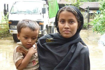 An internally displaced woman and her child in Thet Kel Pyin camp, Rakhine state, Myanmar.