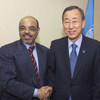Secretary-General Ban Ki-moon (right) with Meles Zenawi, Prime Minister of Ethiopia, in the capital Addis Ababa on 25 May 2011.