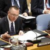 Le Secrétaire général adjoint aux affaires politiques, Jeffrey D. Feltman, s'adresse au Conseil de sécurité. ONU Photo/Devra Berkowitz