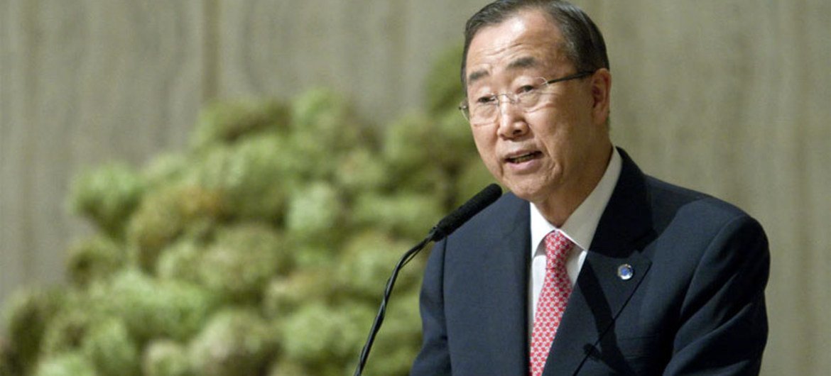 Secretary-General Ban Ki-moon speaks to the service at the Church of the Holy Family in New York City.